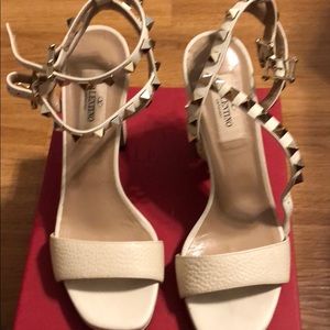 Valentino Garavani Rockstud